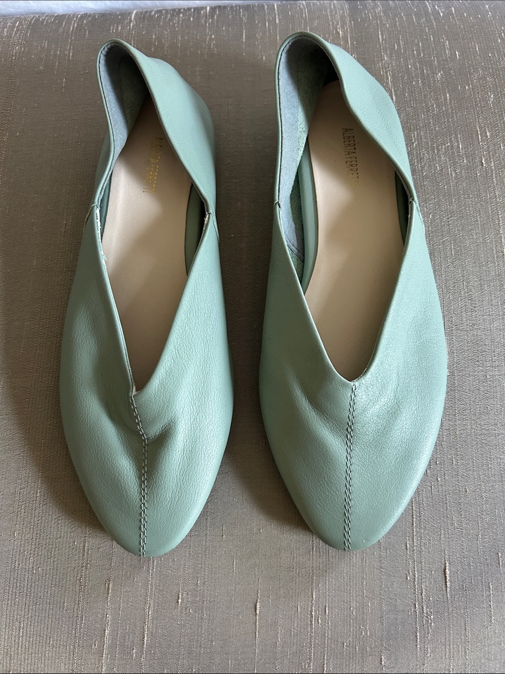 Alberta Ferretti Sage Mint Green Leather Pointed V-Cut Flats NWOT Size 38